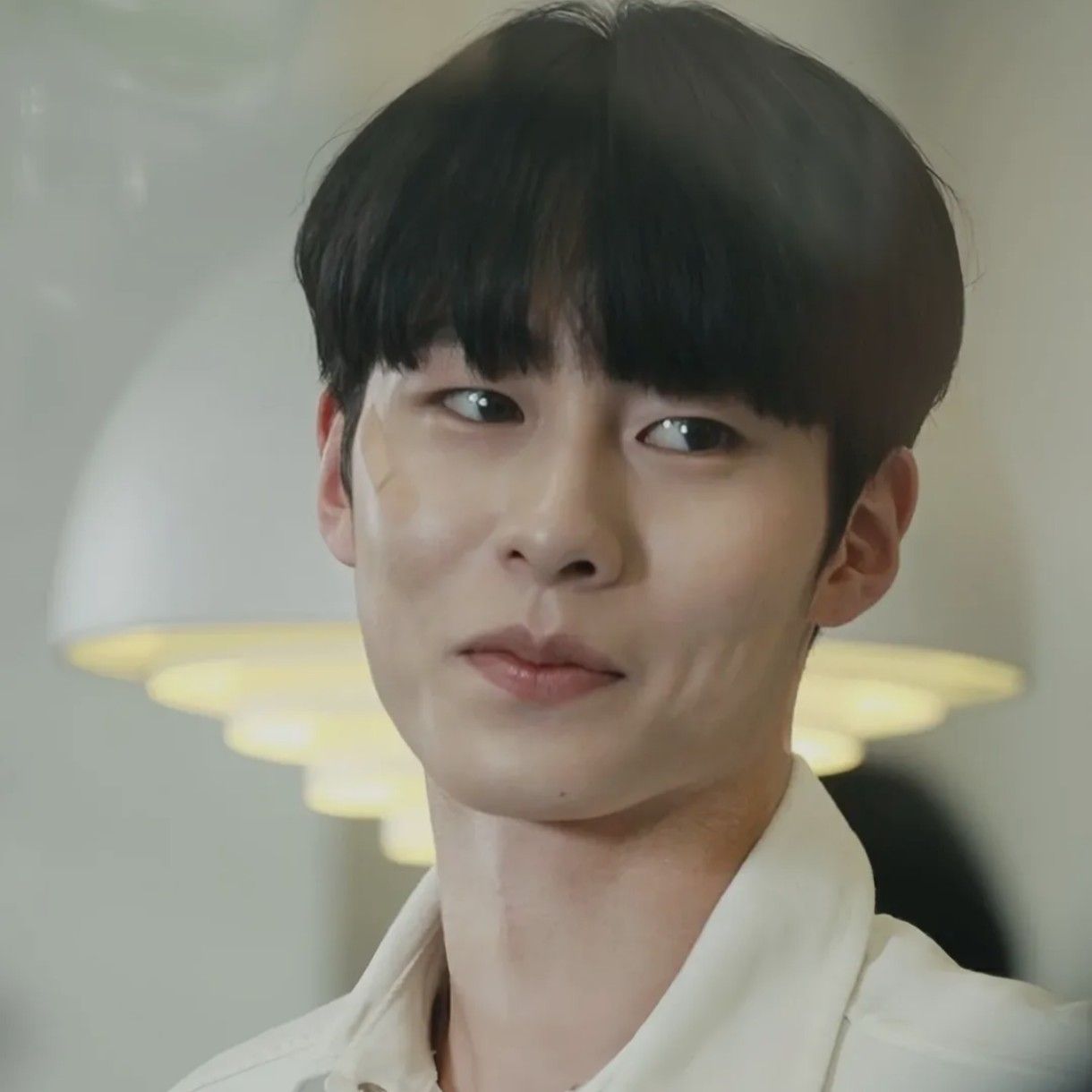Behind-the-scenes cut of Lee Jaewook