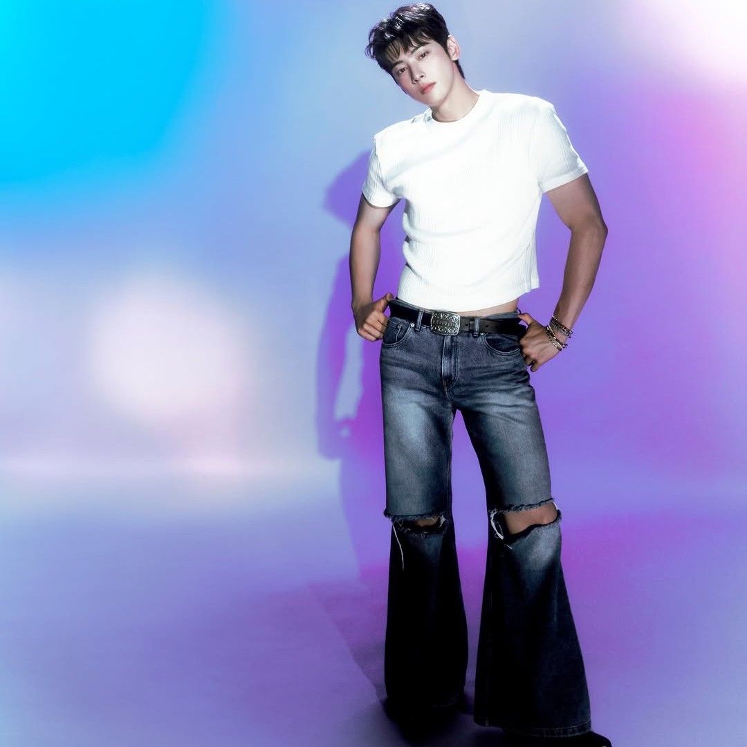 チャ・ウヌの最近の活動ショット