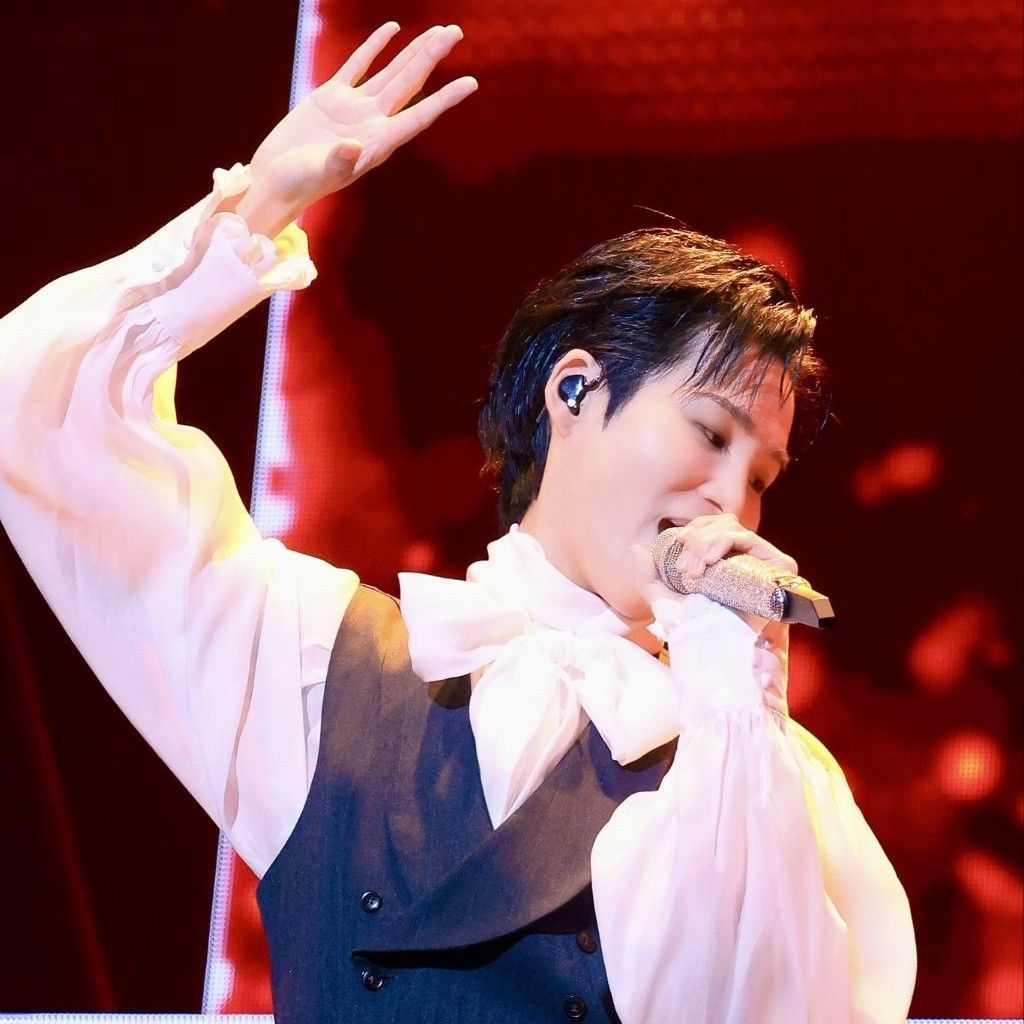 Behind-the-scenes cut of Kim Heejae