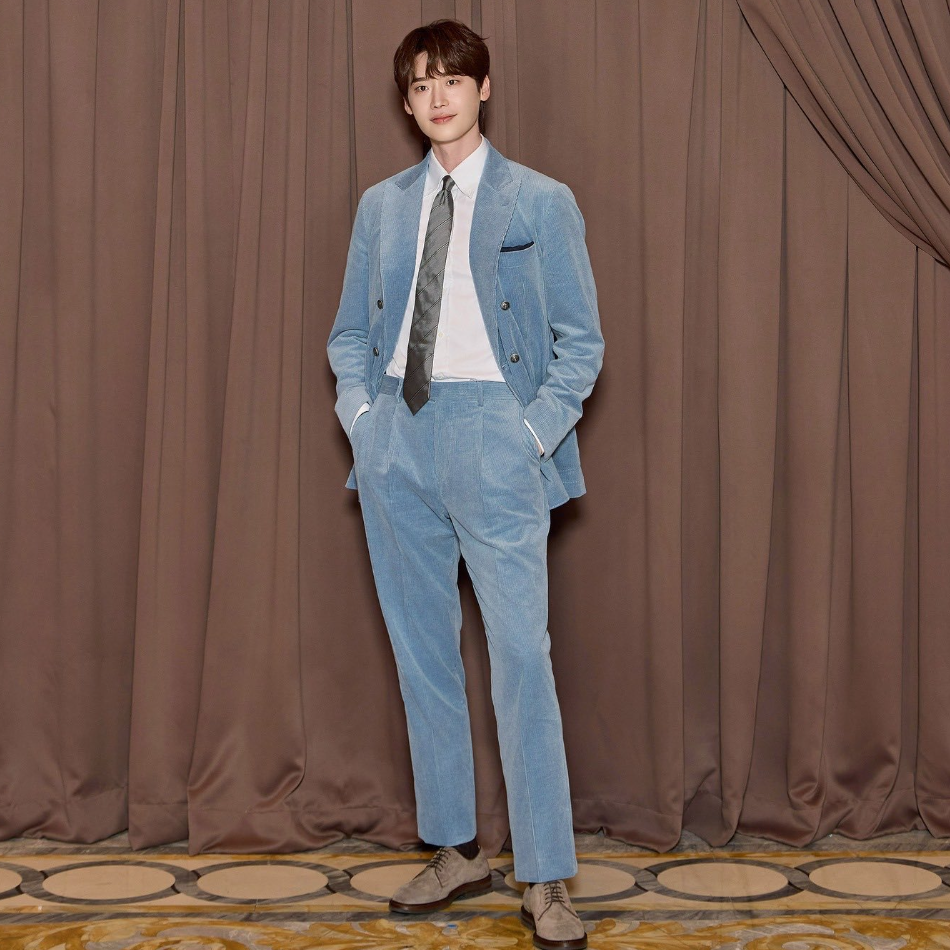Behind-the-scenes cut of Lee Jongsuk
