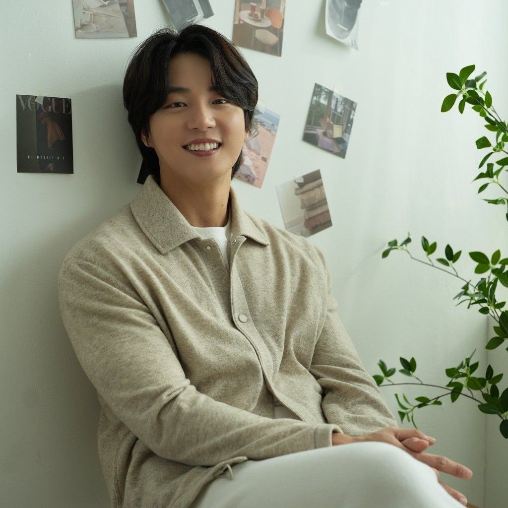 Recent activity shot of Yoon Shiyoon
