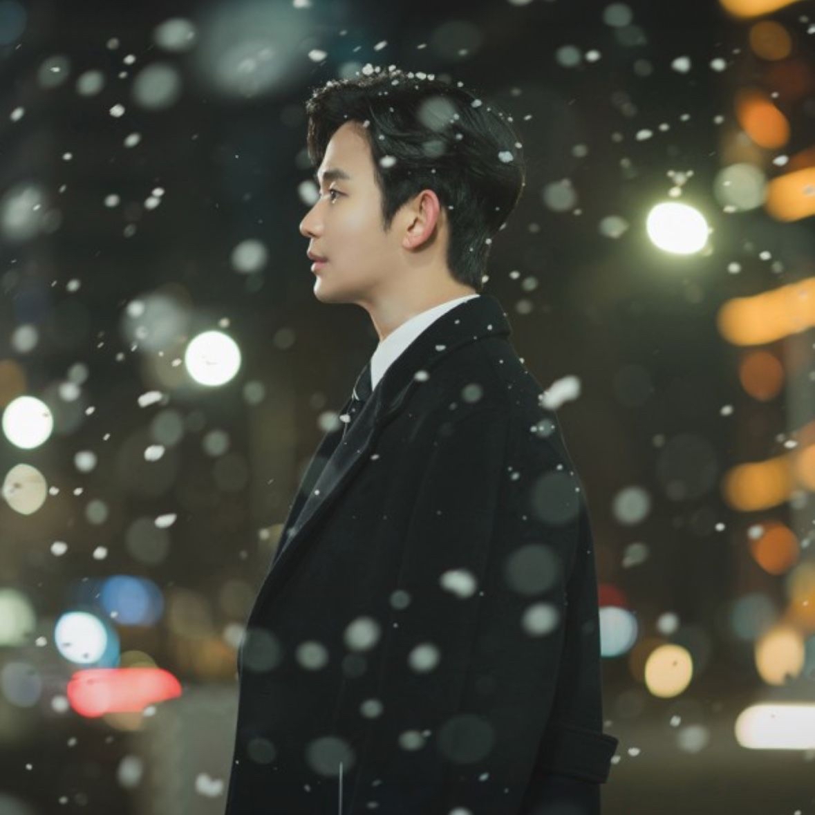 Recent activity shot of Kim Soohyun