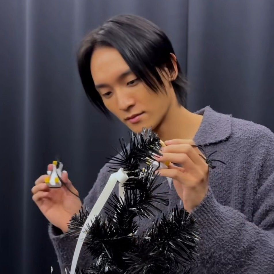 A moment captured by a fan of Choi Hojong