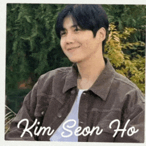 A moment captured by a fan of Kim Seonho