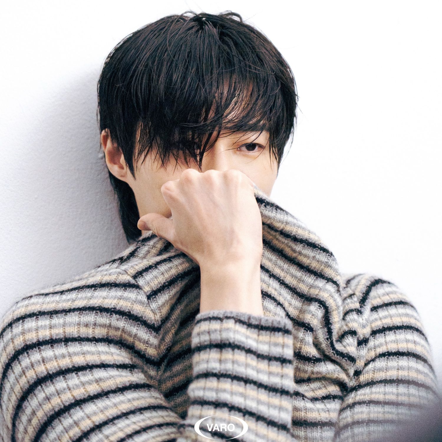 Behind-the-scenes cut of Byeon Wooseok