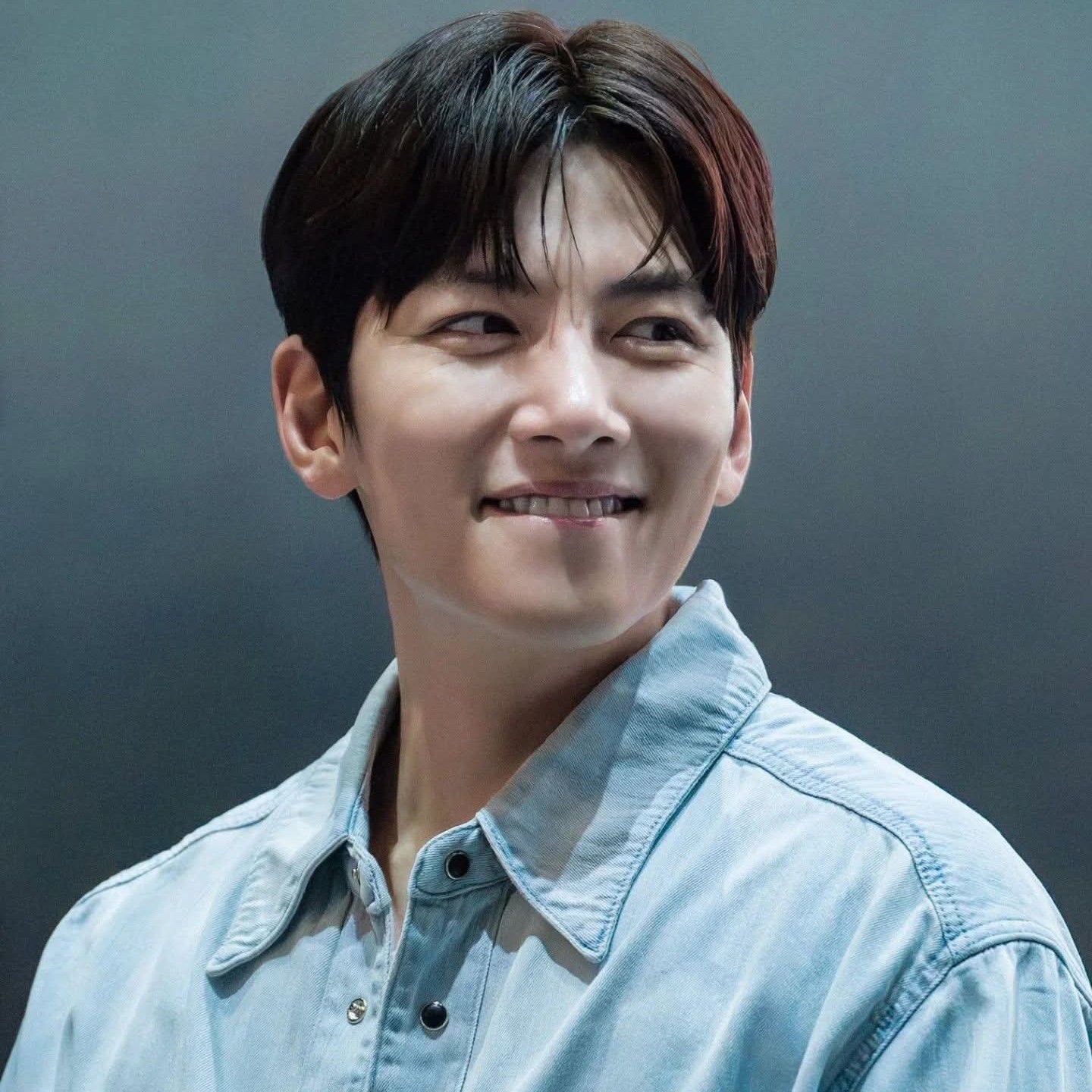 지창욱의 최신 사진
