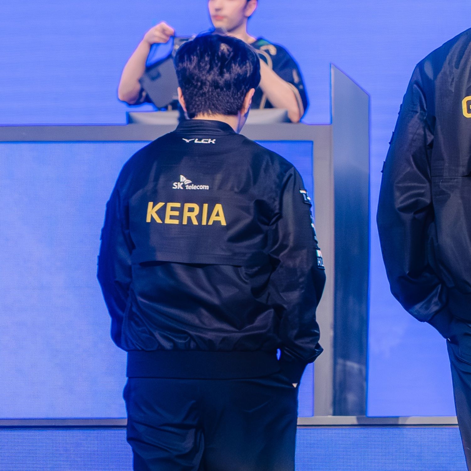 Behind-the-scenes cut of Keria