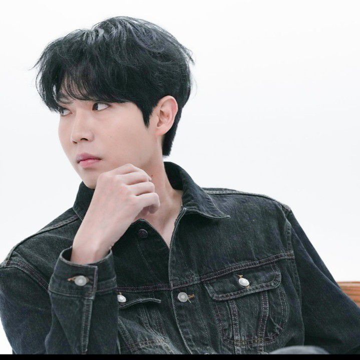 Behind-the-scenes cut of Son Taejin