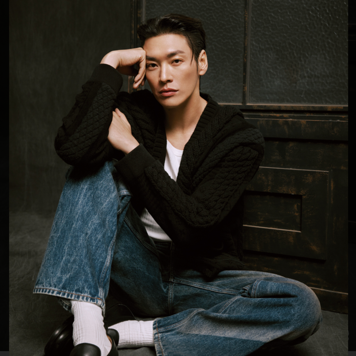 Behind-the-scenes cut of Kim Youngkwang