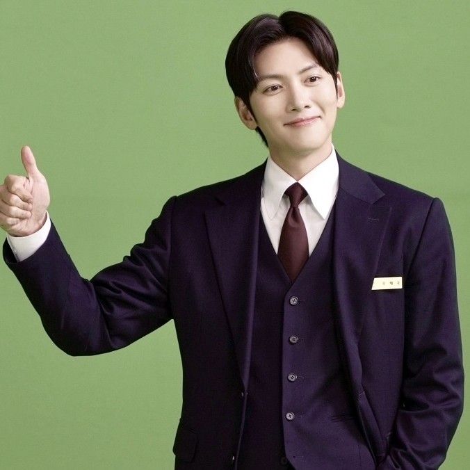 Behind-the-scenes cut of Ji Changwook