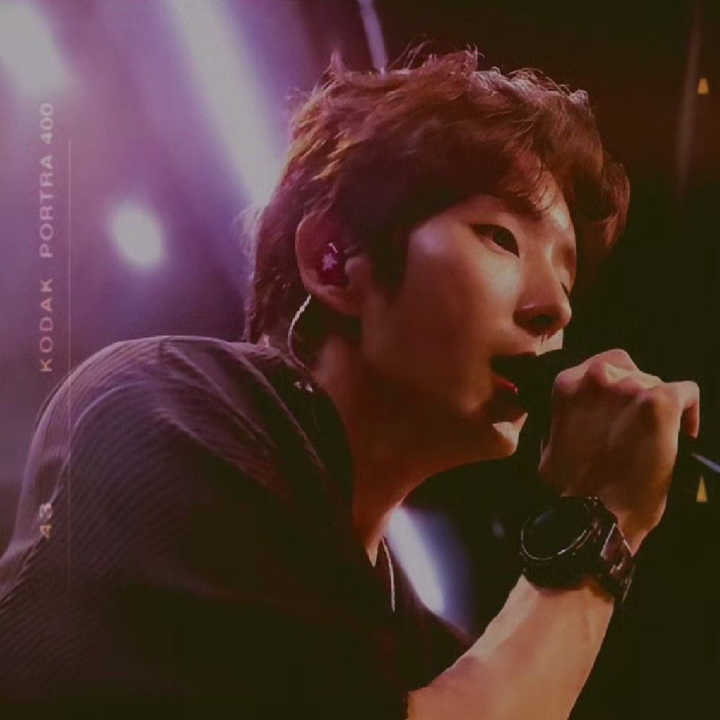 Behind-the-scenes cut of Lee Joongi