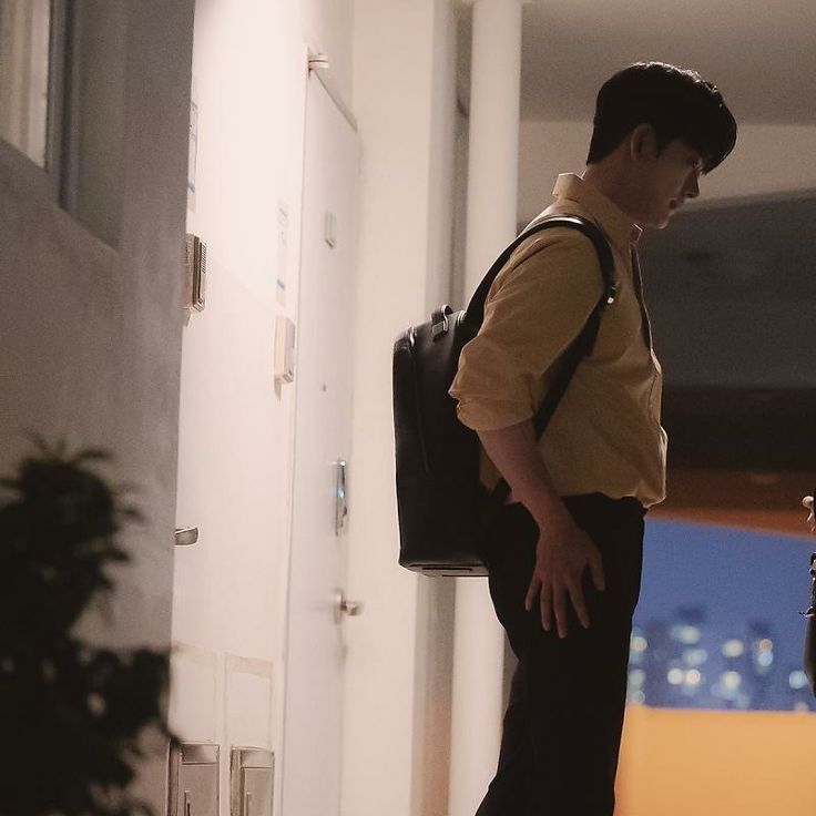 Behind-the-scenes cut of Kang Taeoh
