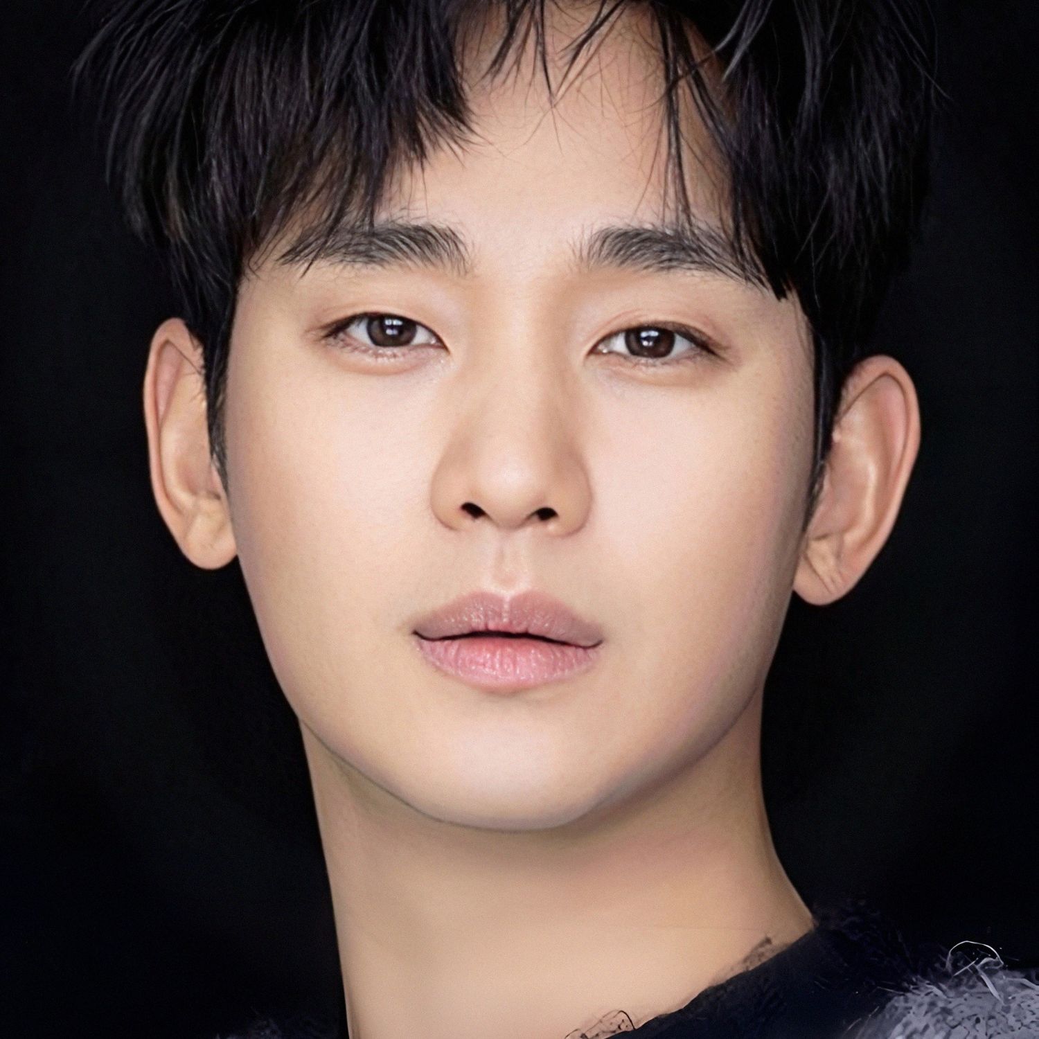 Recent activity shot of Kim Soohyun