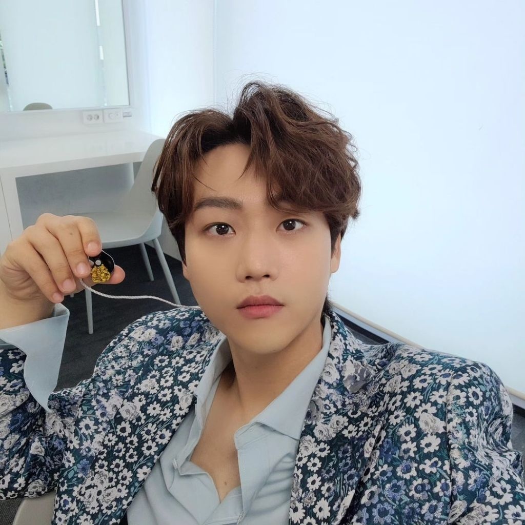 Behind-the-scenes cut of Min Soohyun