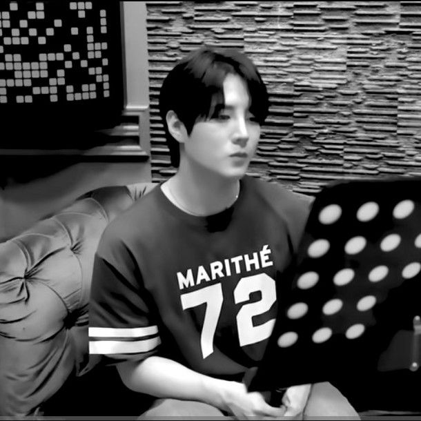 Behind-the-scenes cut of Kim Jungyeon