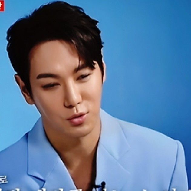 Behind-the-scenes cut of Hwanhee