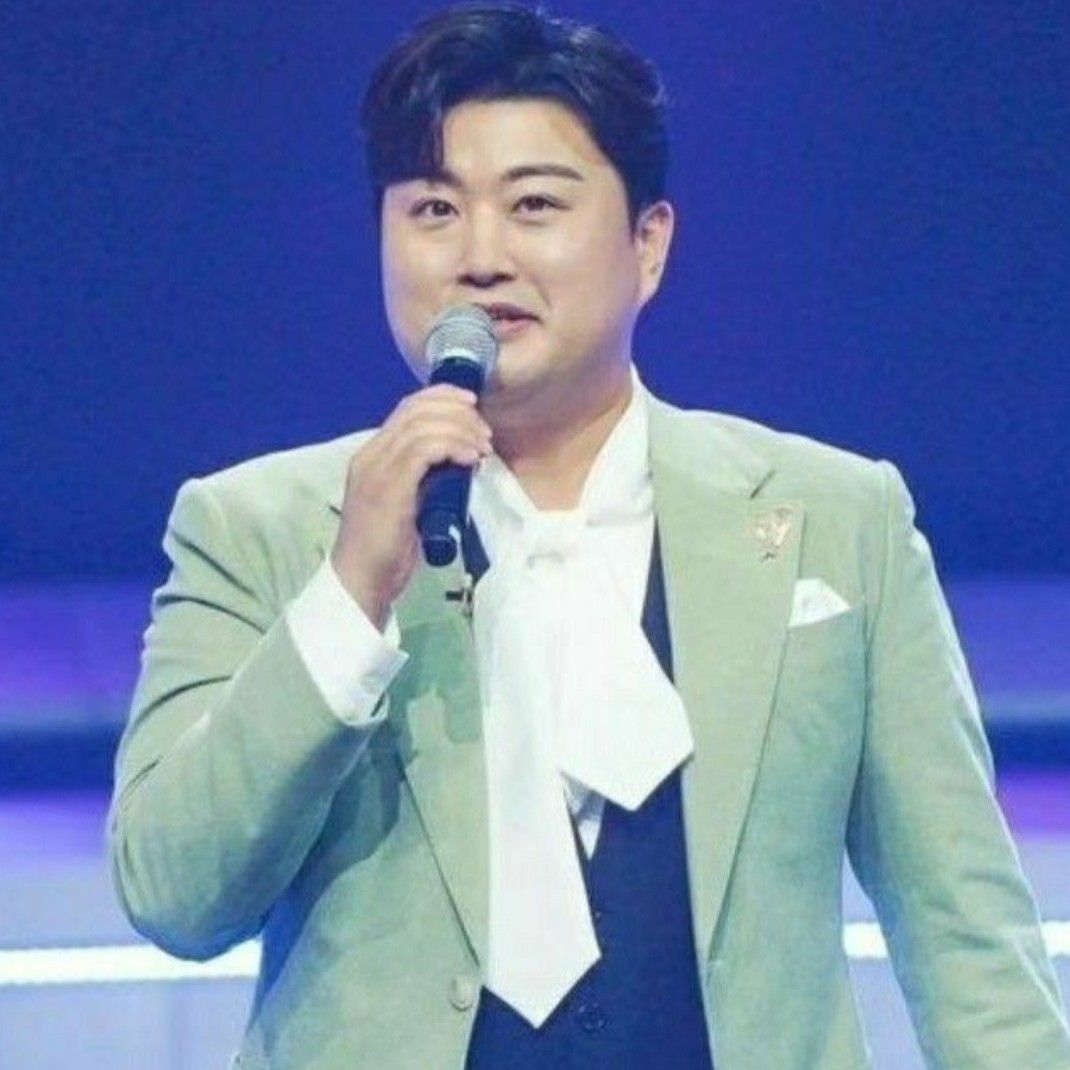 Foto terbaru dari Kim Hojoong