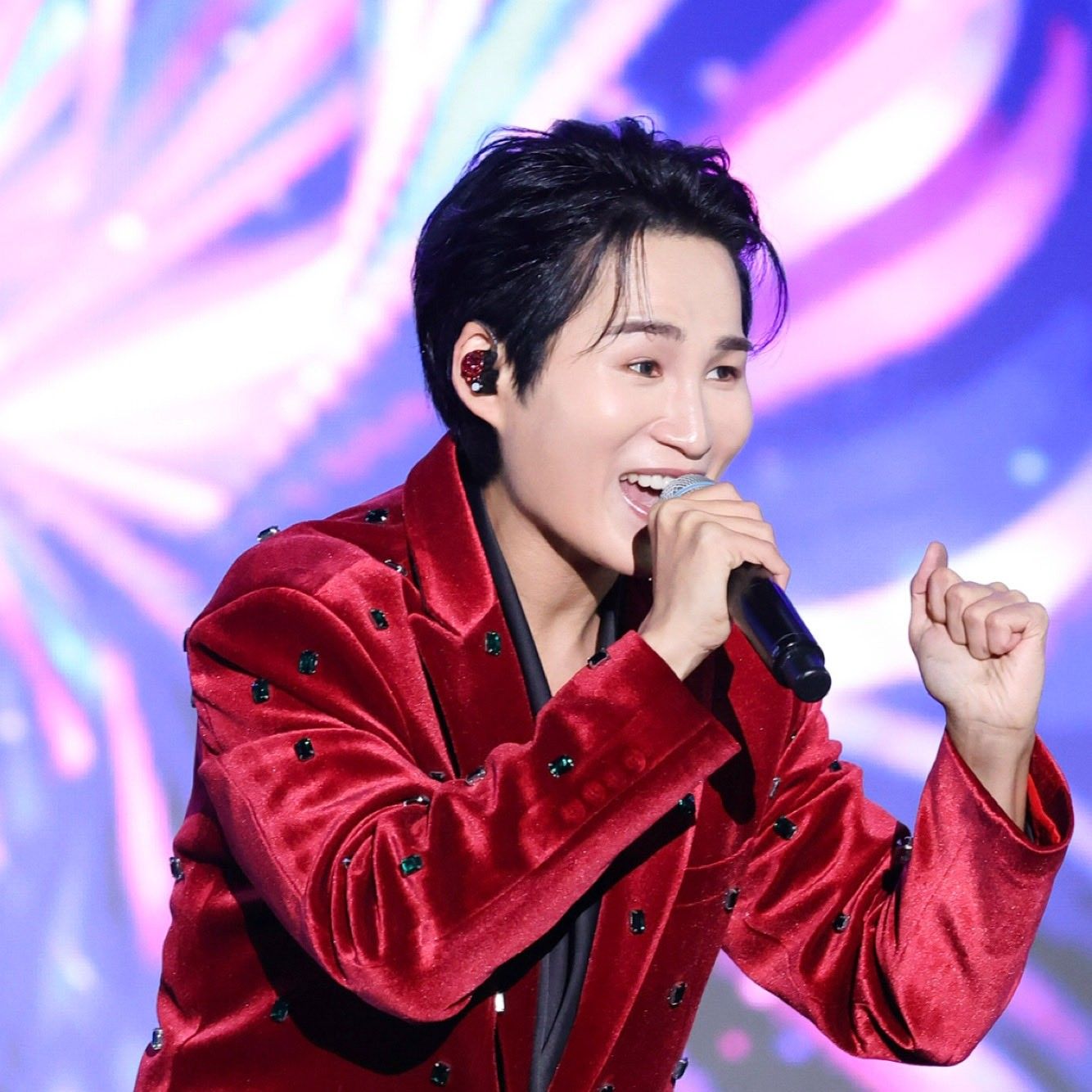 A moment captured by a fan of Kim Heejae