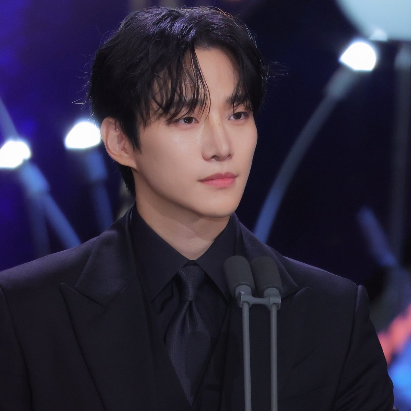 粉丝拍下的李俊昊瞬间