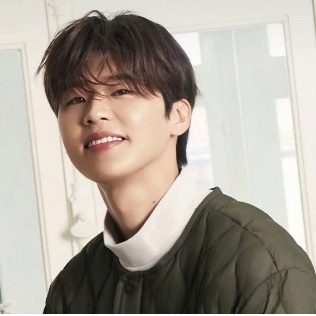 Behind-the-scenes cut of Park Jihyeon