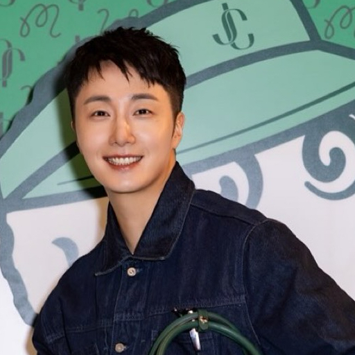 A moment captured by a fan of Jung Ilwoo