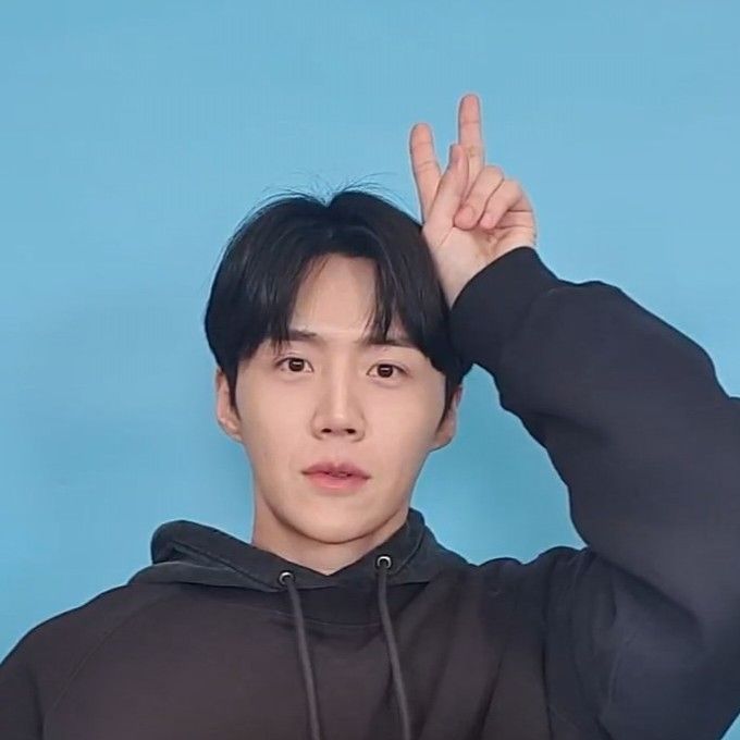 Latest photo of Kim Seonho