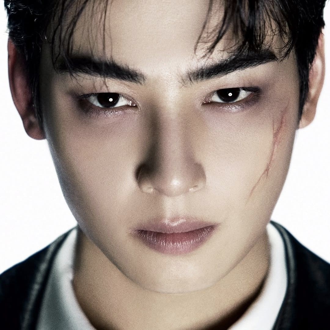 Recent activity shot of Cha Eunwoo