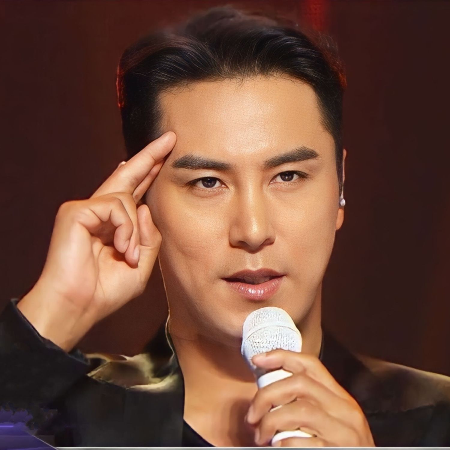 Recent activity shot of Jang Minho