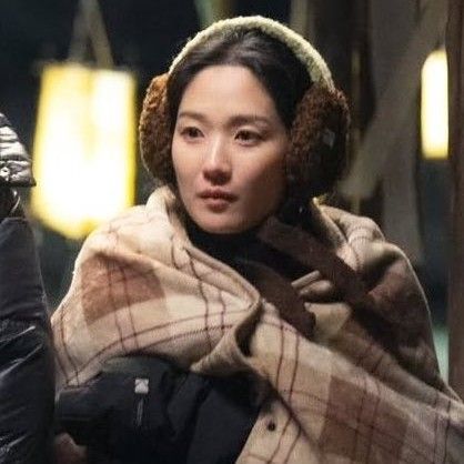 Recent activity shot of Kim Hyeyoon