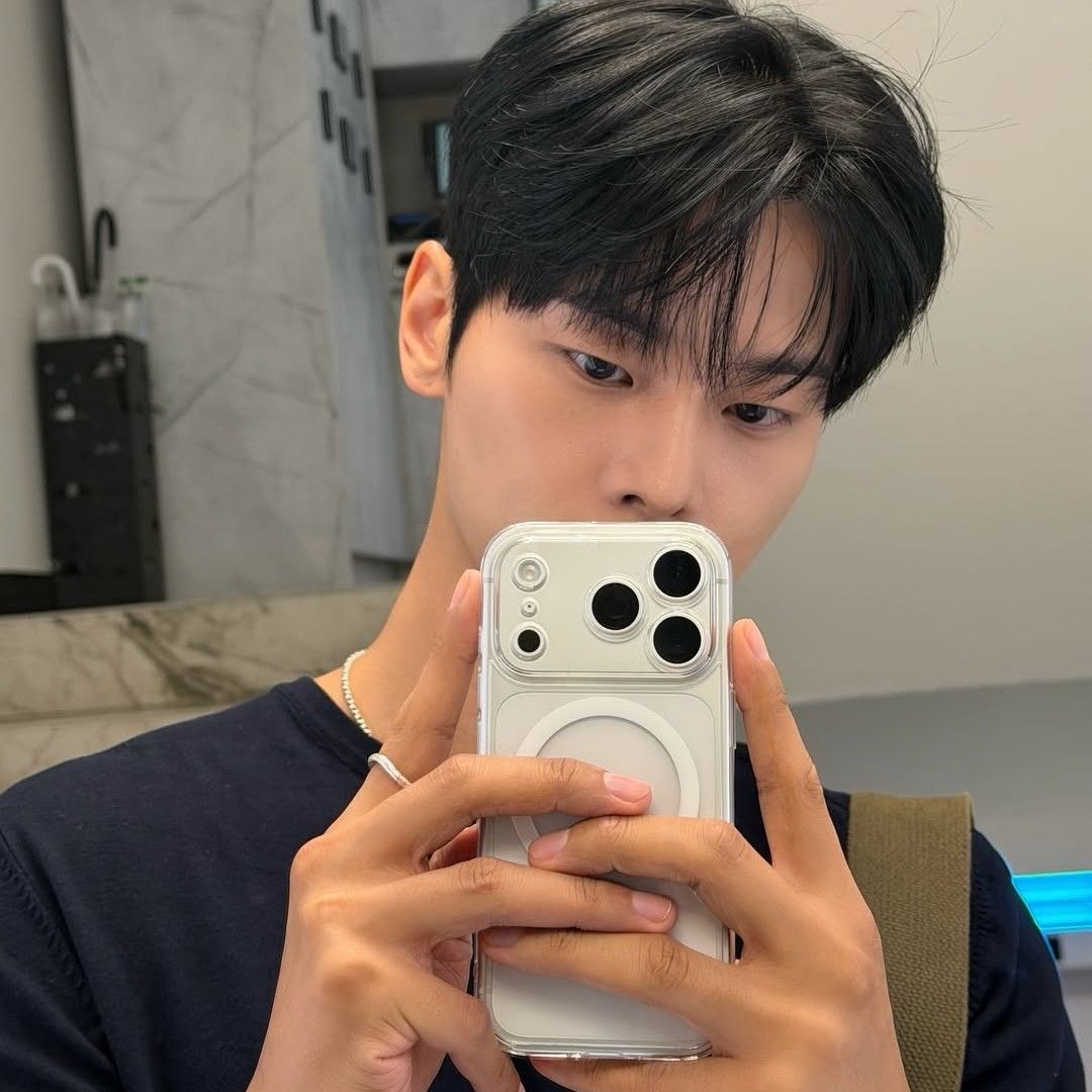 Latest photo of Cha Hakyeon (N)