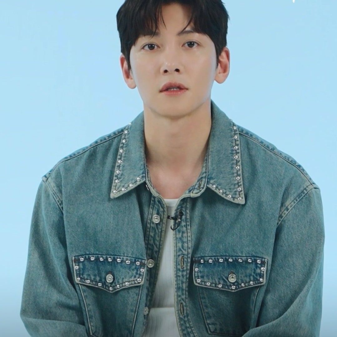 粉絲拍下的池昌旭瞬間