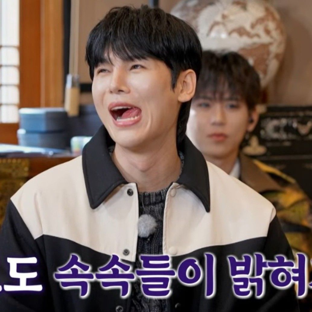 A moment captured by a fan of Kim Junsu (1991)