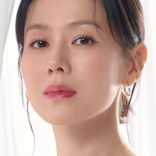 孫藝珍的最新照片