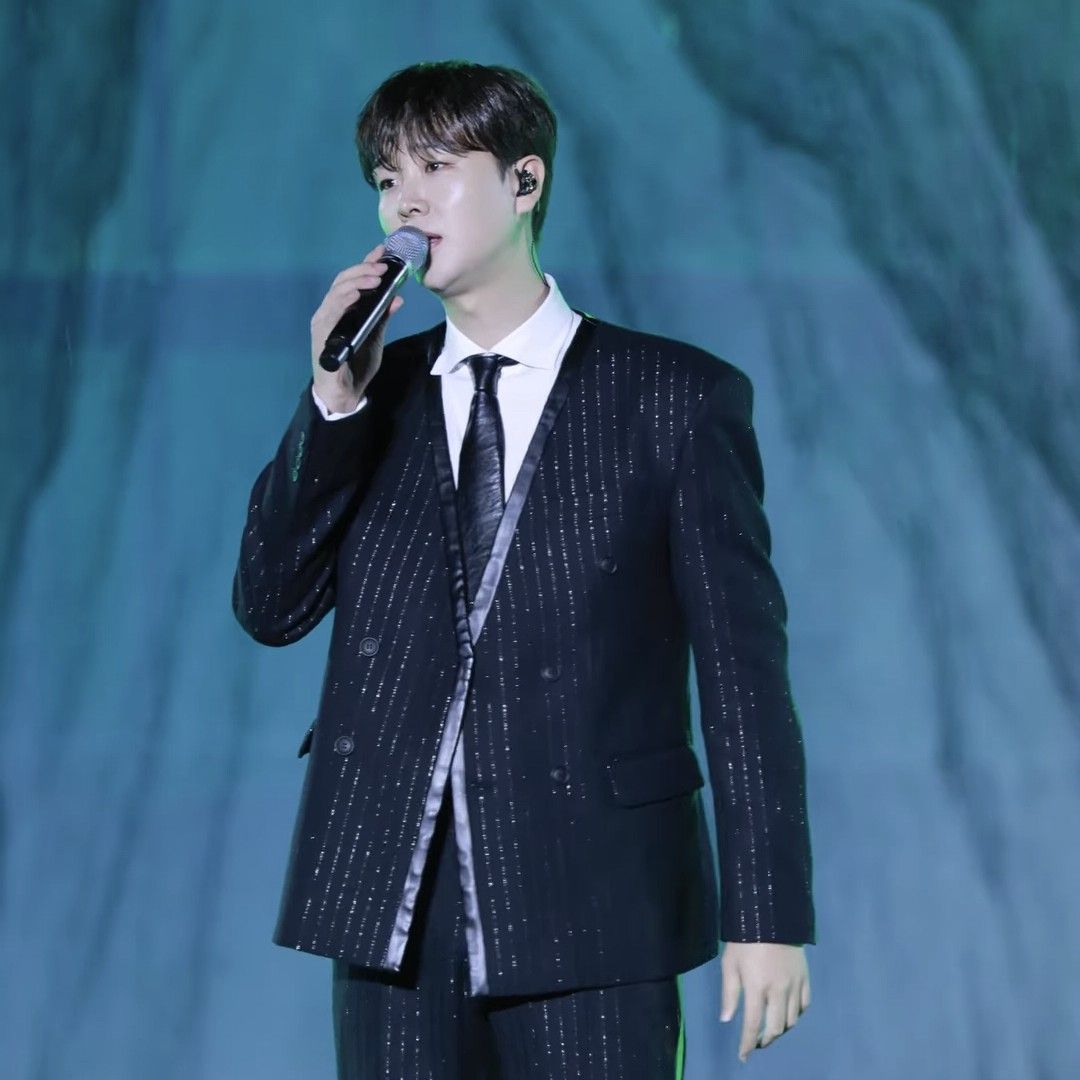 Latest photo of Song Minjun