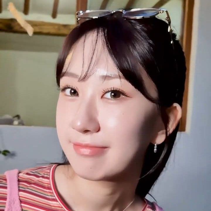 チョン・ユジンの最近の活動ショット