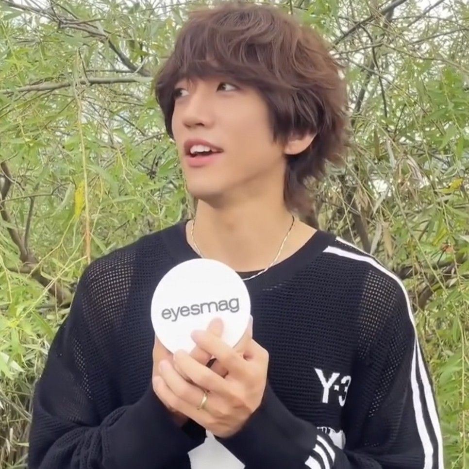 Behind-the-scenes cut of Lee Seungyoon