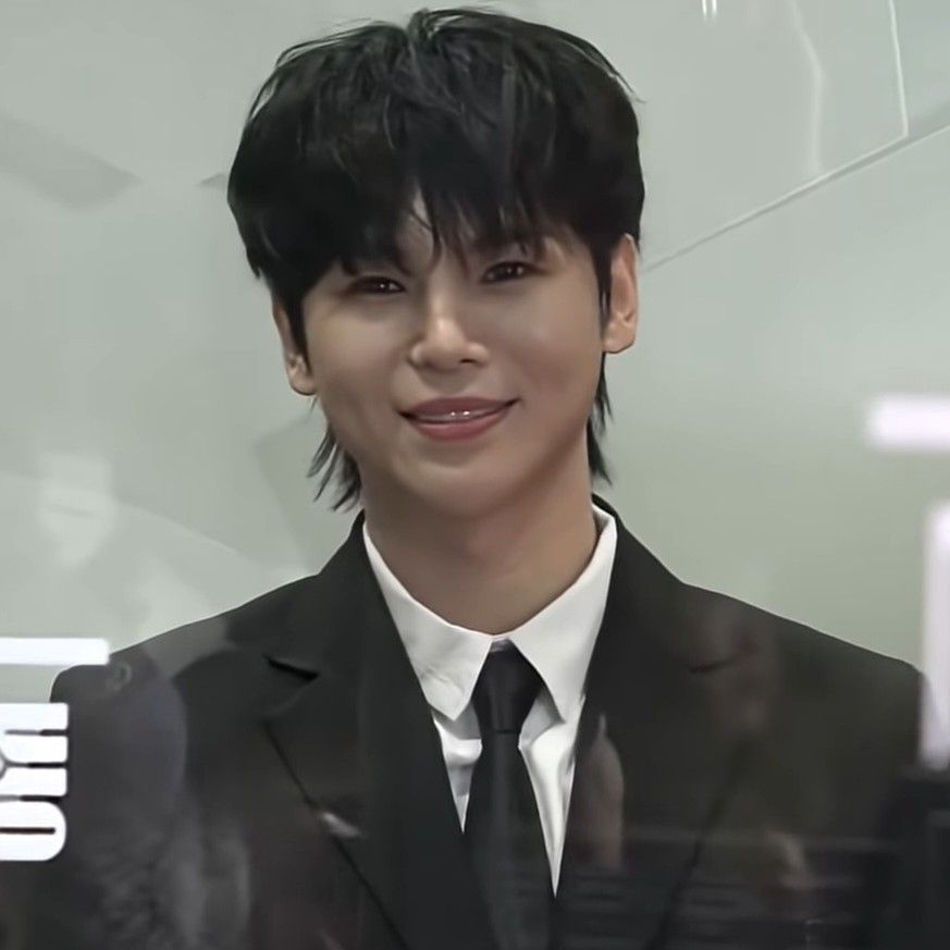 Behind-the-scenes cut of Kim Junsu (1991)