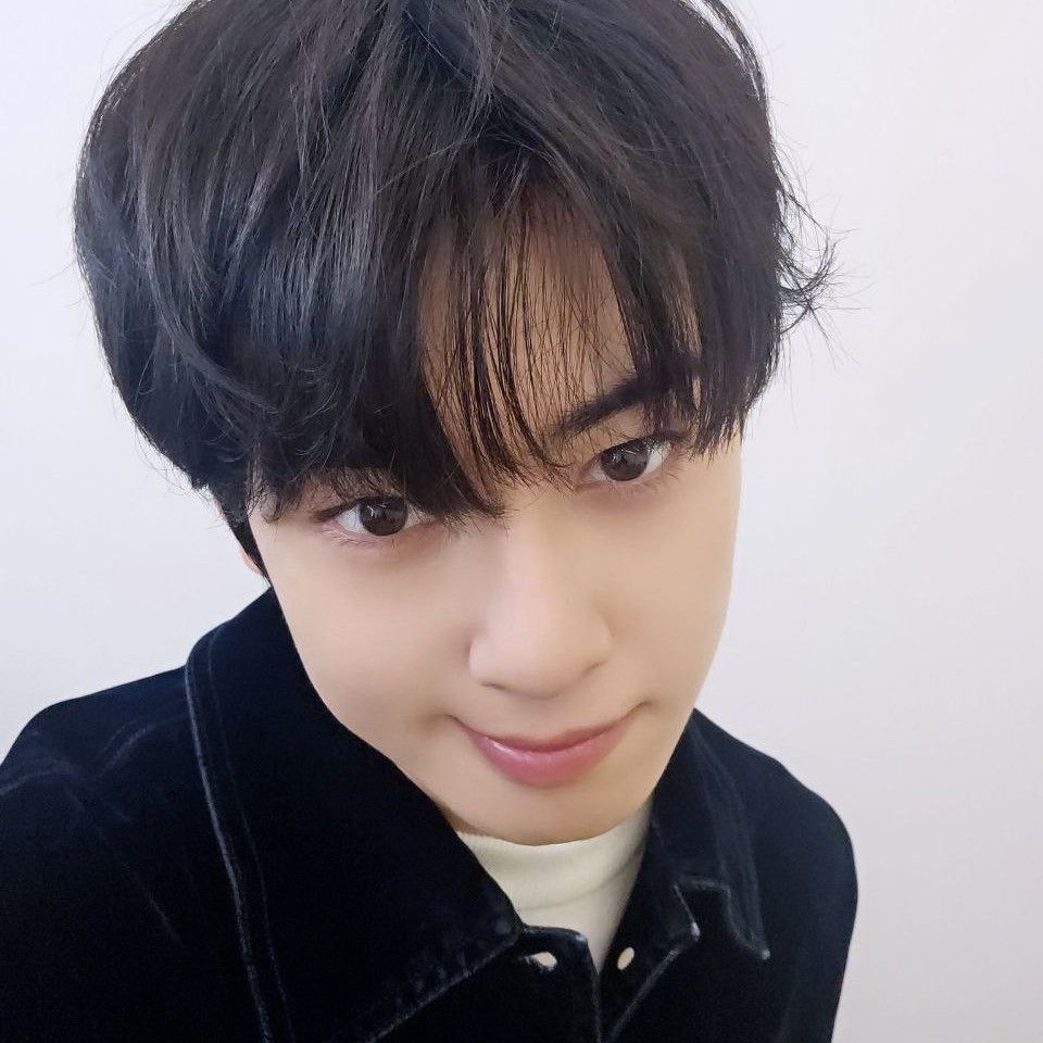 Recent activity shot of Cha Eunwoo