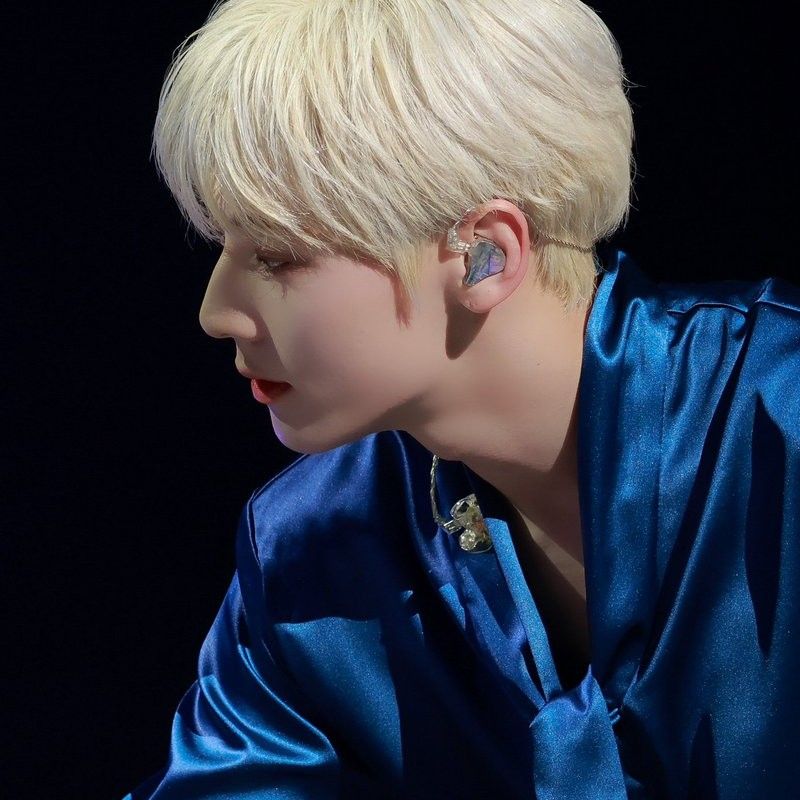 Behind-the-scenes cut of Hwang Minhyun