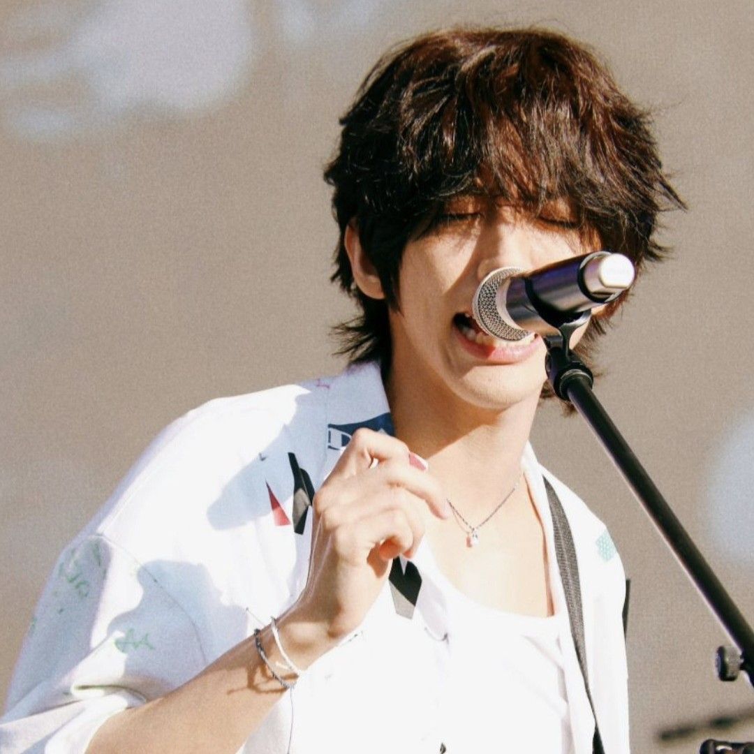 Behind-the-scenes cut of Lee Seungyoon