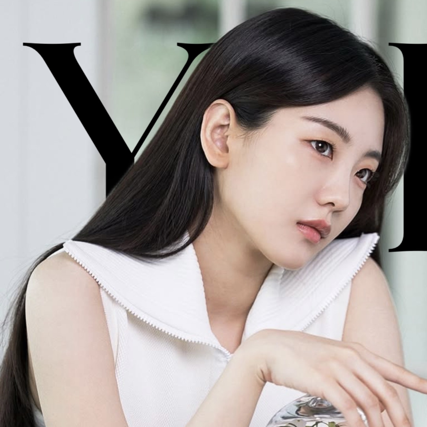 Behind-the-scenes cut of Cho Yihyun