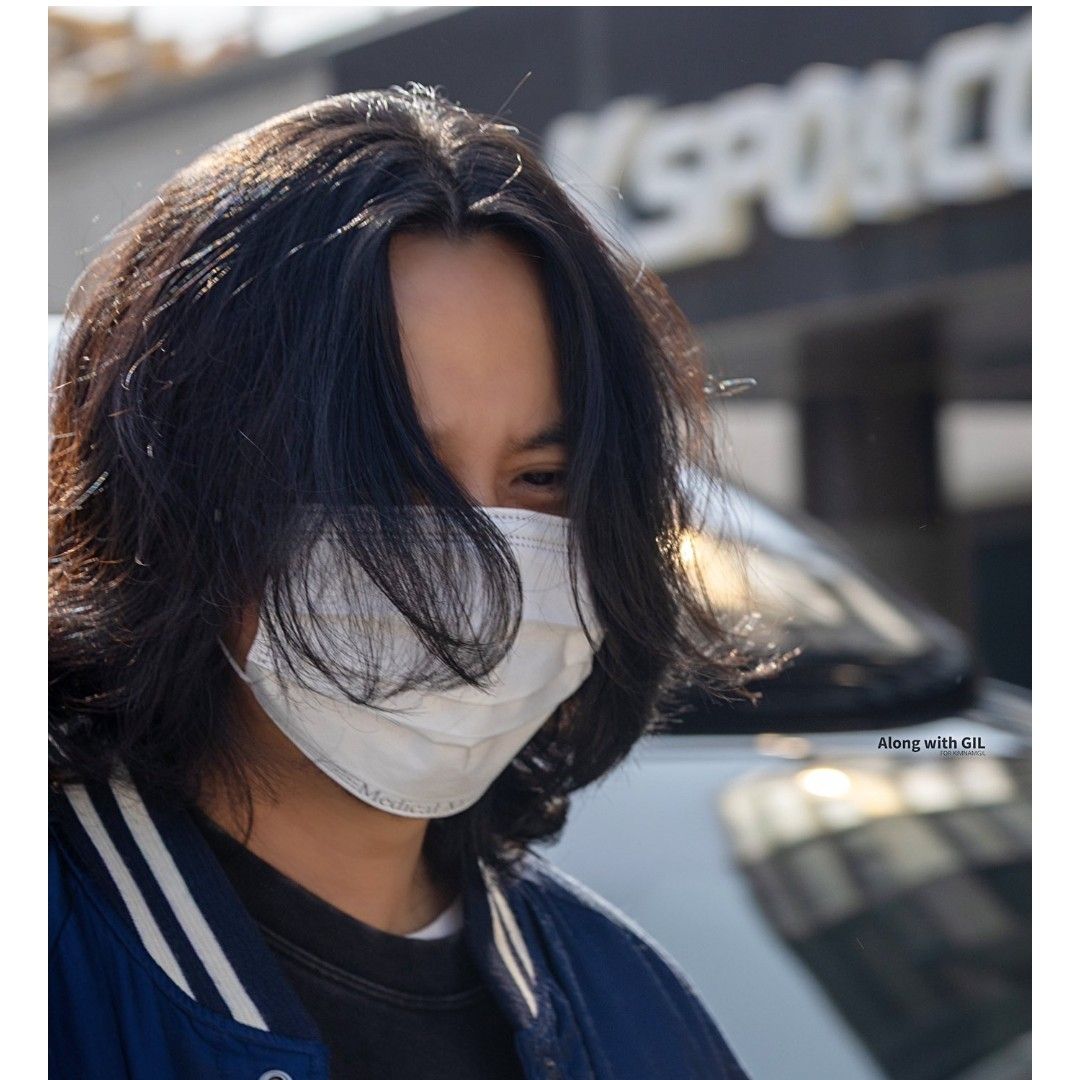 Behind-the-scenes cut of Kim Namgil