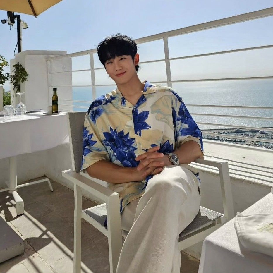 Recent activity shot of Jung Haein
