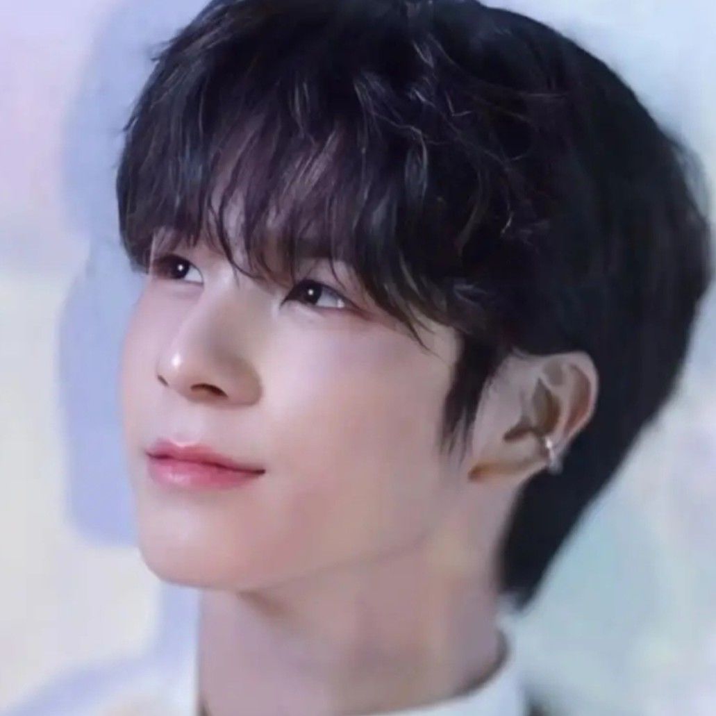 Foto kegiatan terbaru dari Jeong Dongwon