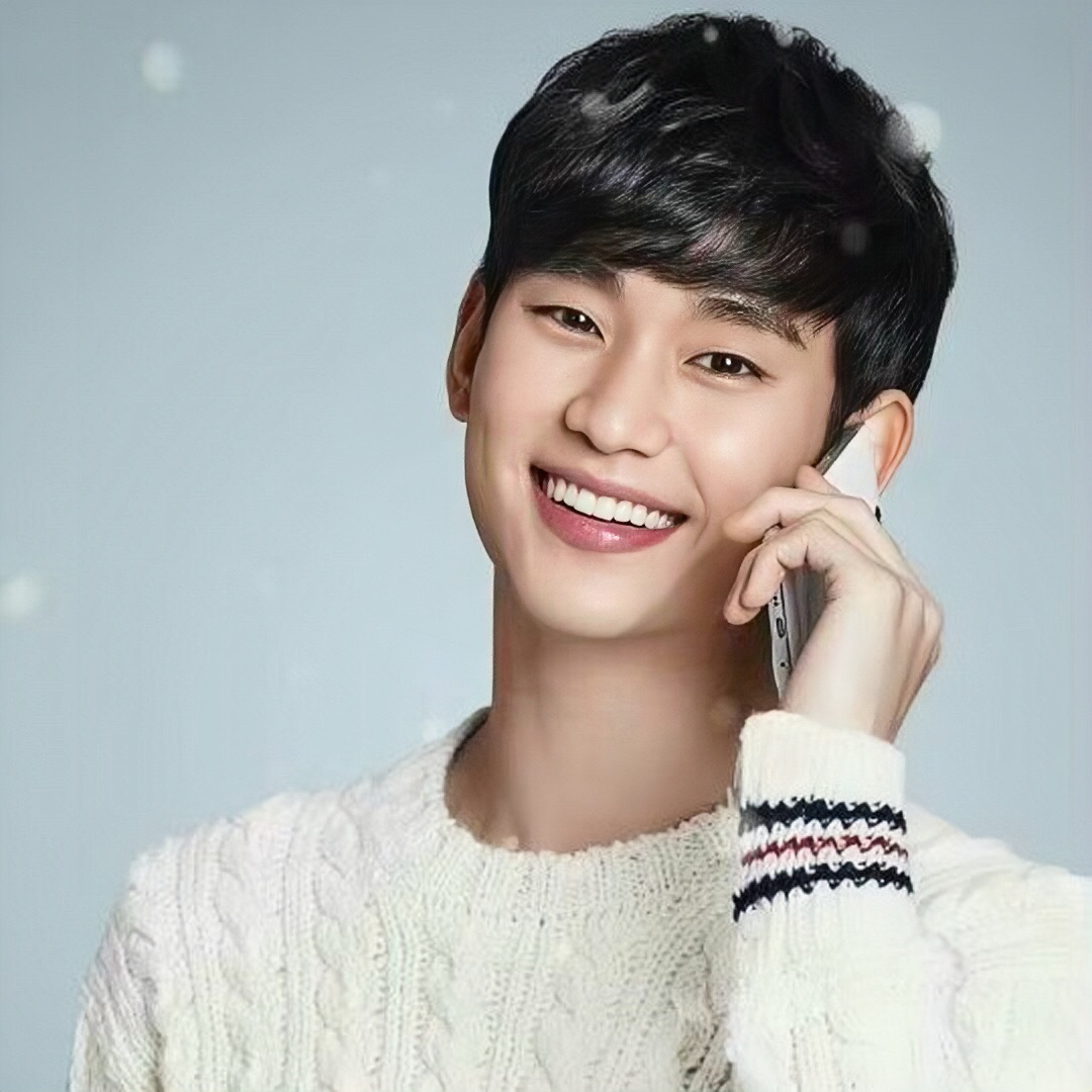 A moment captured by a fan of Kim Soohyun