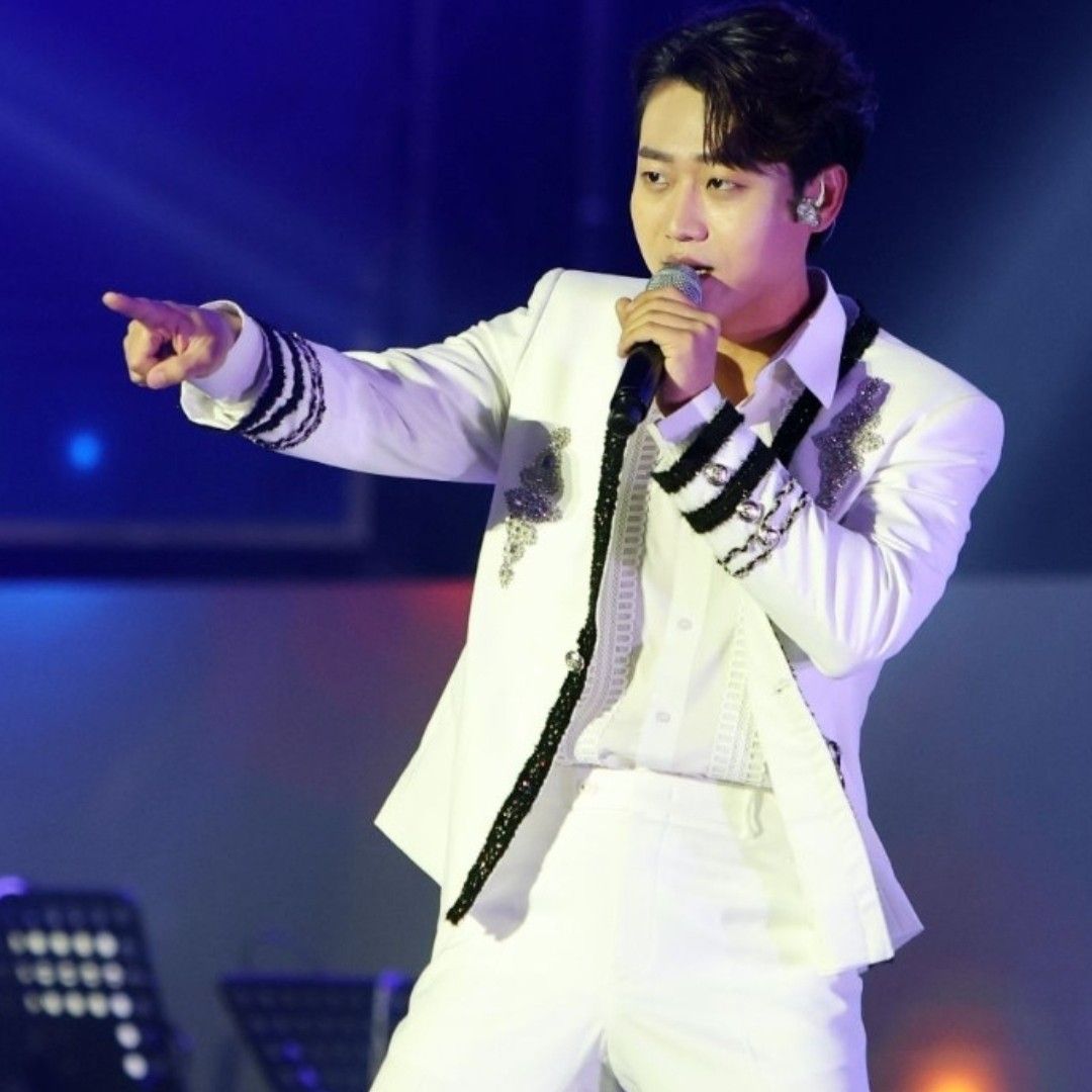 A moment captured by a fan of Min Soohyun