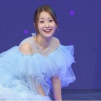 Behind-the-scenes cut of Oh Yujin