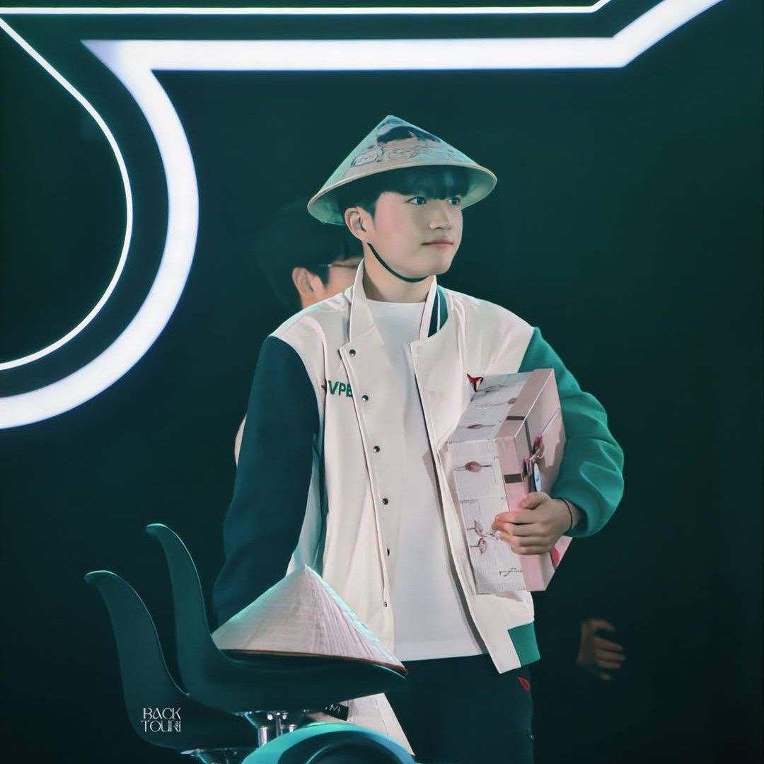 A moment captured by a fan of Keria