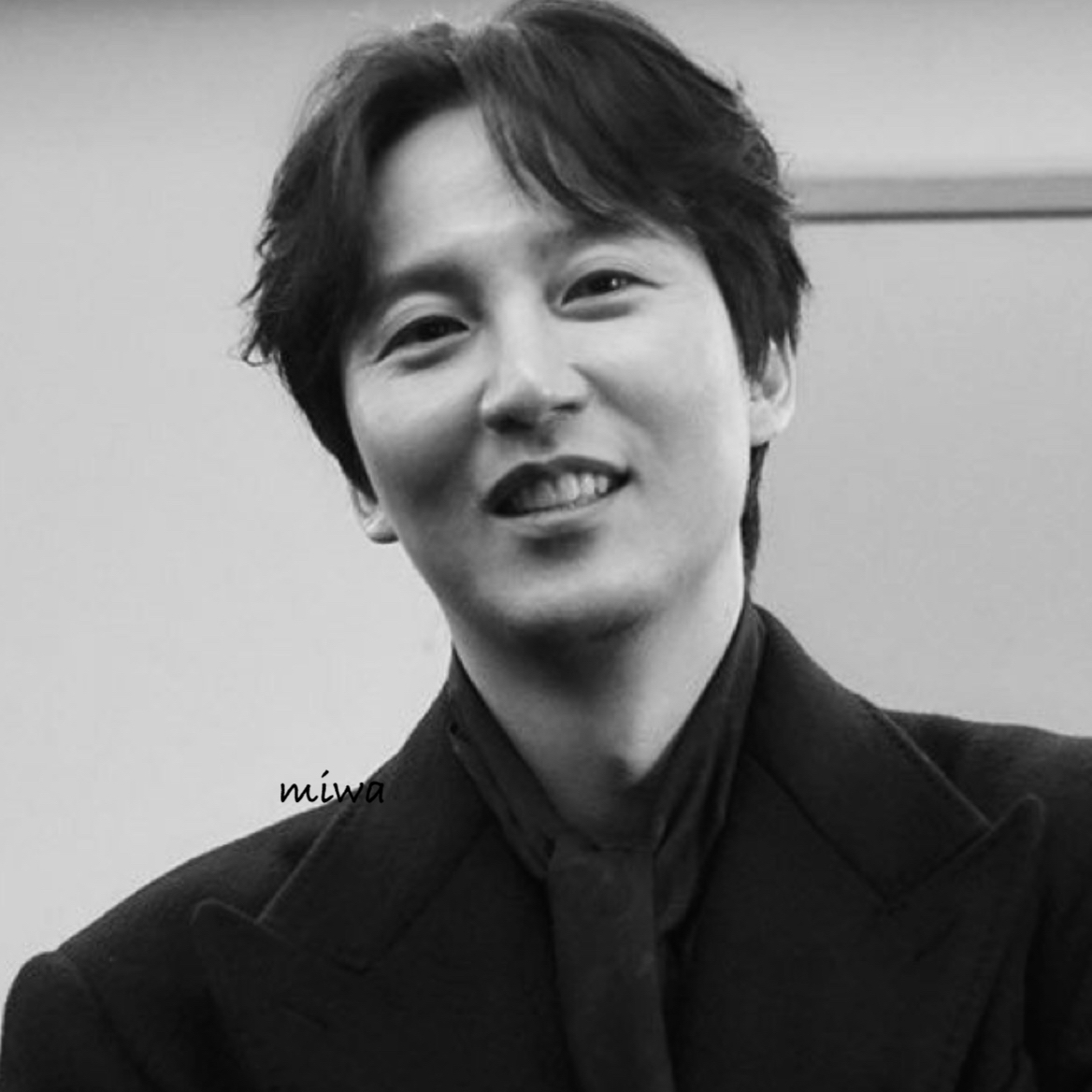 Behind-the-scenes cut of Kim Namgil