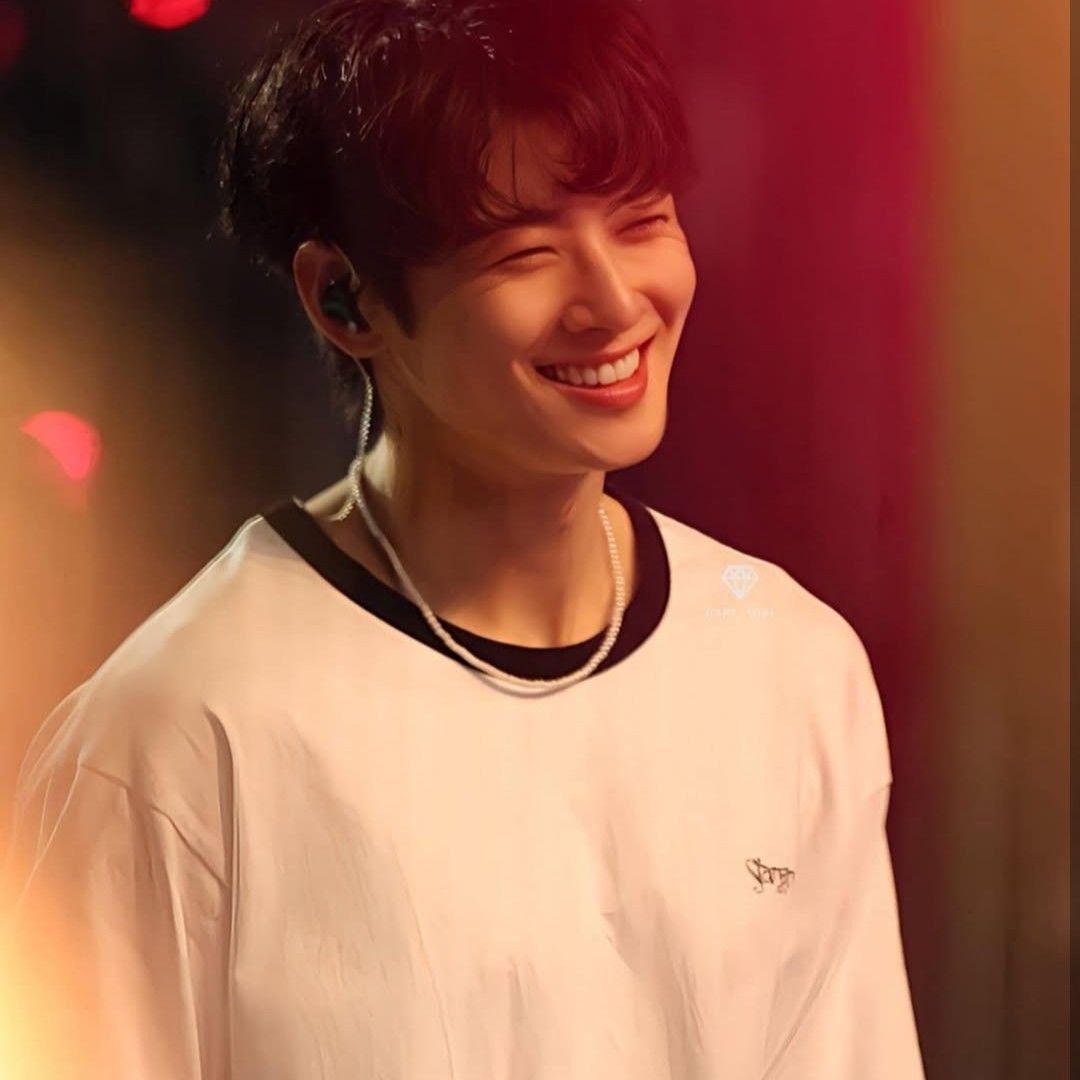 차은우의 비하인드 컷